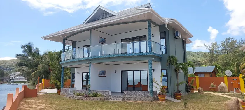 Balcons Sur Mer Apartments - Image 1