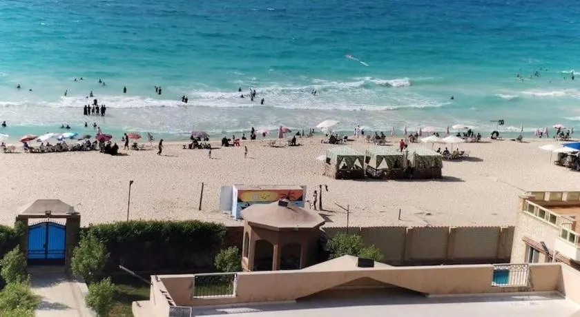 شقة على البحر- Seafront Apartment - Image 1