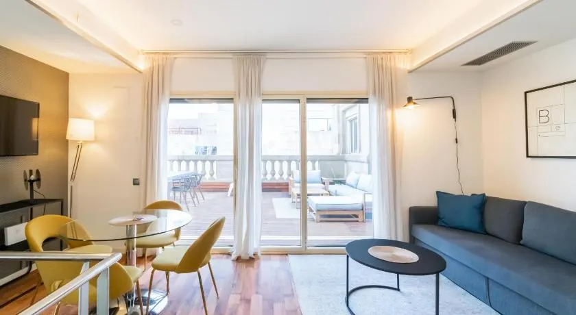 Unique Rentals - Placa Catalunya Central Apartments - Image 1
