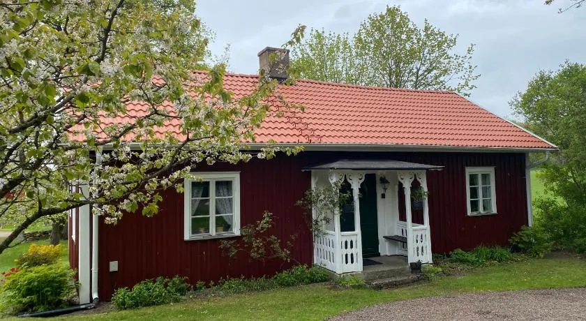 Stenbrottets lillstuga - Image 1