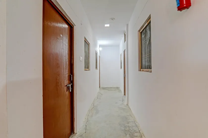 Hotel O Arnav Guest House - Image 1