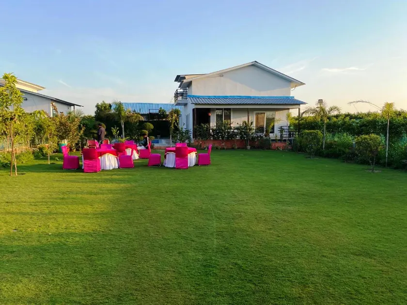 GoBravo 72-3Bhk Farm w/tPool &Garden Sec150 Noida - Image 1