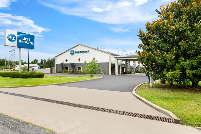 Best Western Paducah Inn - Image 1