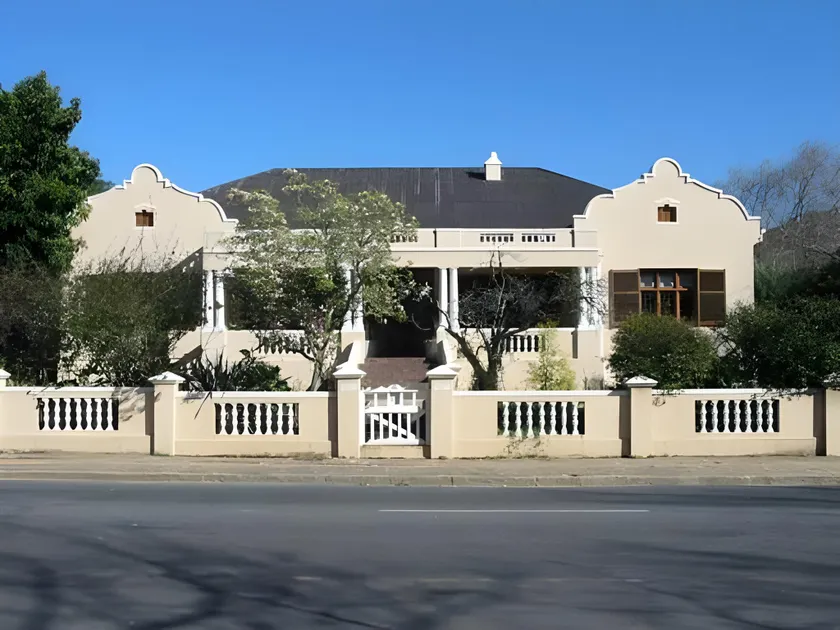 Skinkikofi Guest House - Image 1