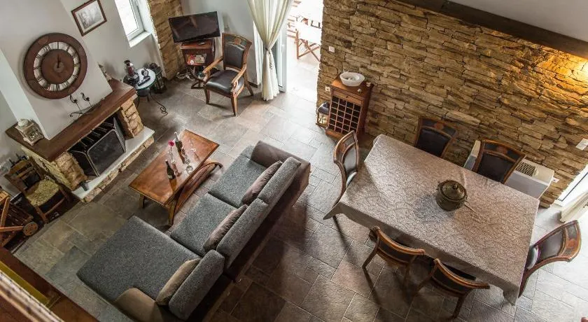 Portolos House: Escape to Ithaca - Image 1