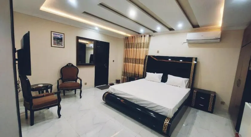 Hotel White Pearl - Image 1