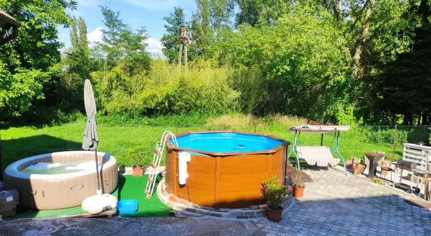 Gyöngyike Apartmanház Vonyarcvashegy - Image 1