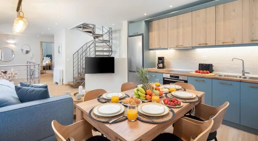 Gangadis Luxury House 2 - Image 1