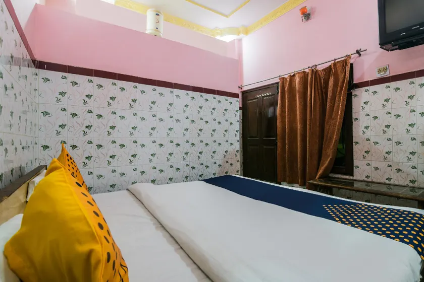 SPOT ON 66391 Hotel Neelkanth - Image 1