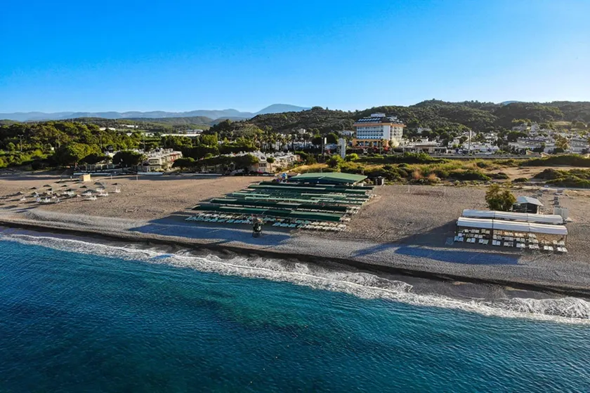 Throne Beach Resort & Spa - Image 1