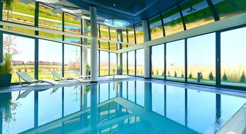 Apartamenty BalticON Westin House -luksusowy 70m2 , basen pool, sauna, parking inklusive - Image 1