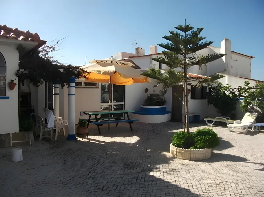 West Coast Surf Hostel - Image 1