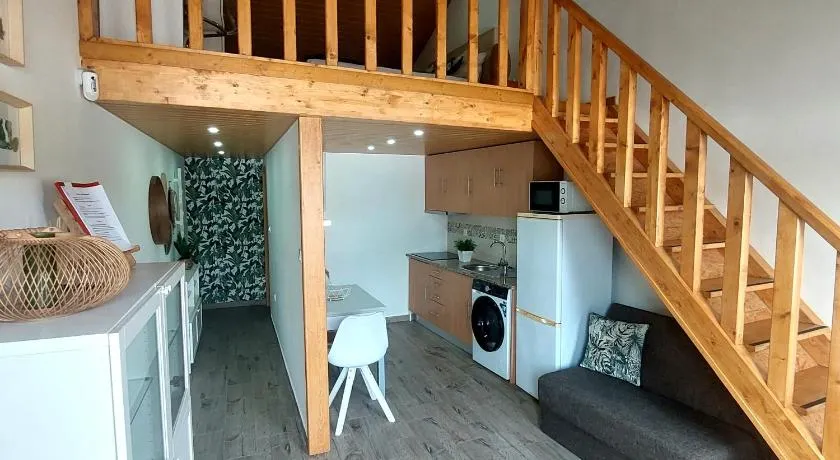 HOUSE 4U - Modern Mezzanine Apartment with AC, Wi-Fi and Parking - Abrantes - Image 1