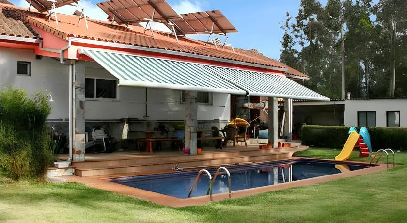 Villa avec jardin, sauna et piscine privée | Vue montagne - Image 1