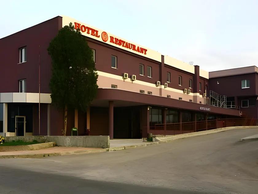 Hotel Serdica - Image 1
