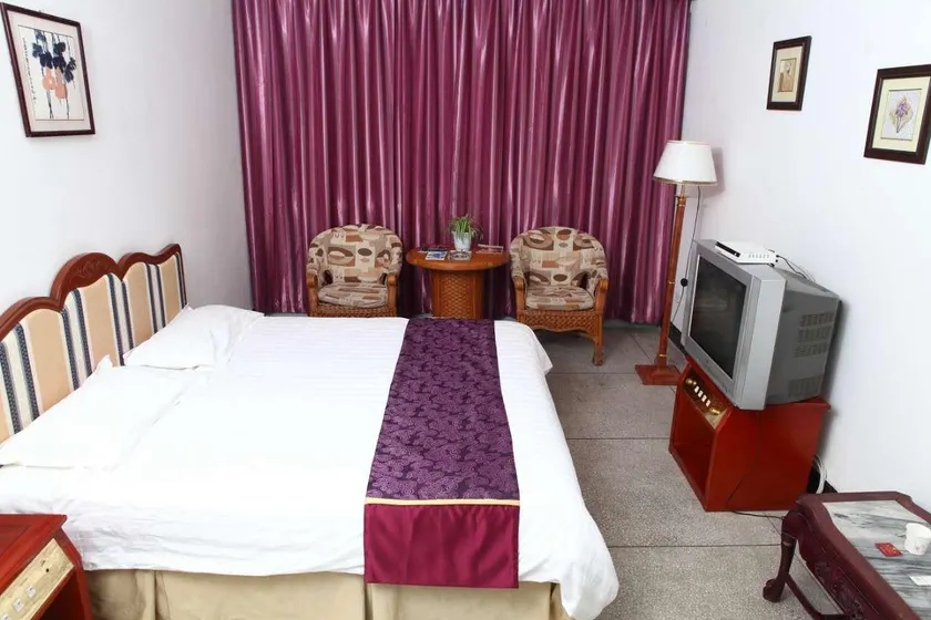 Fumin Hotel - Image 1