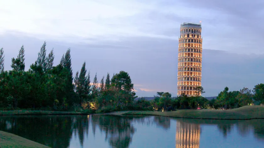 Toscana Piazza by Toscana Valley - Image 1