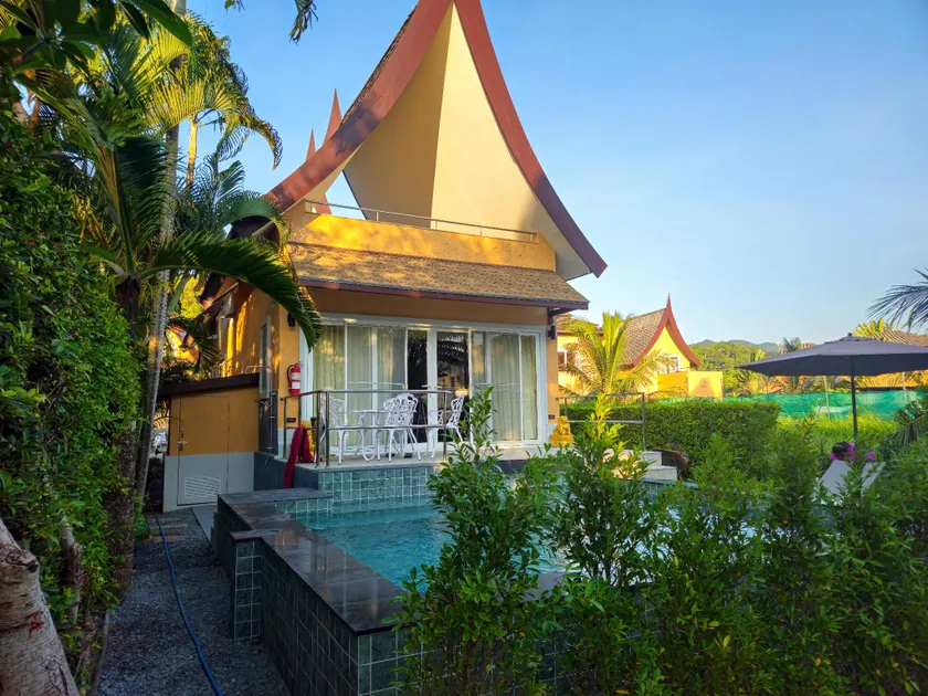 KC Paradise Pool Villa Steps to the beach - Image 1