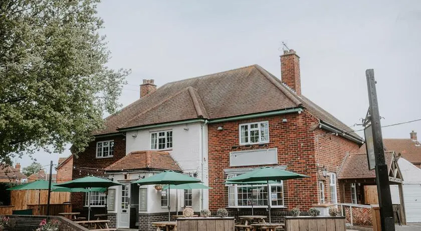 The Royal Oak - Image 1