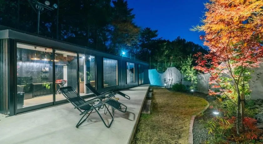 private your resort ITTEKURAi 松山 - Image 1