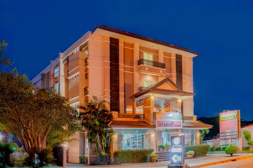 Nonsi Hotel Phitsanulok - Image 1