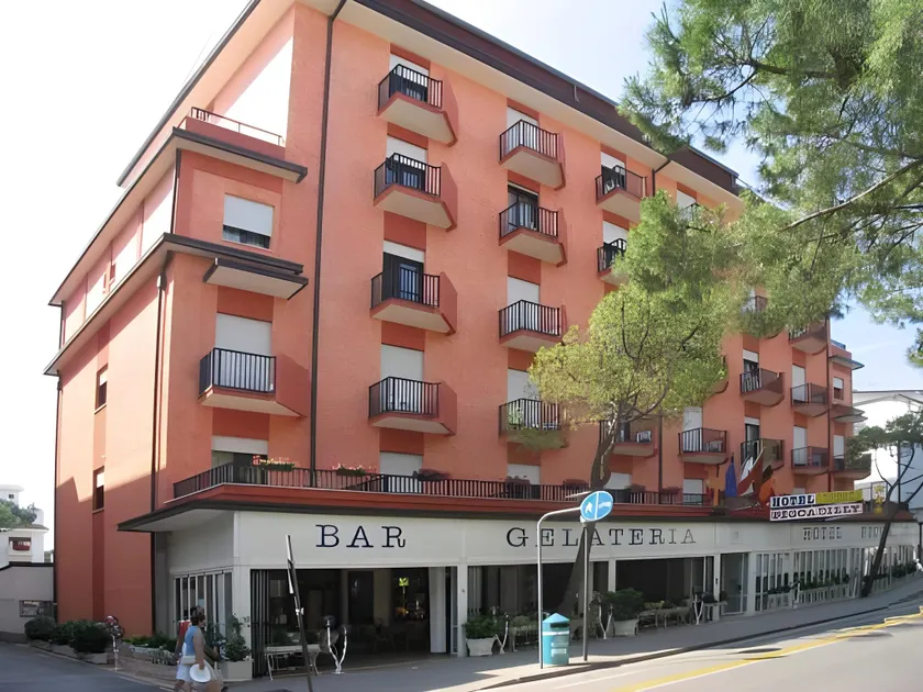 Hotel Piccadilly - Image 1