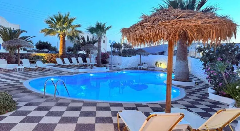 Blue Life Hotel - Image 1