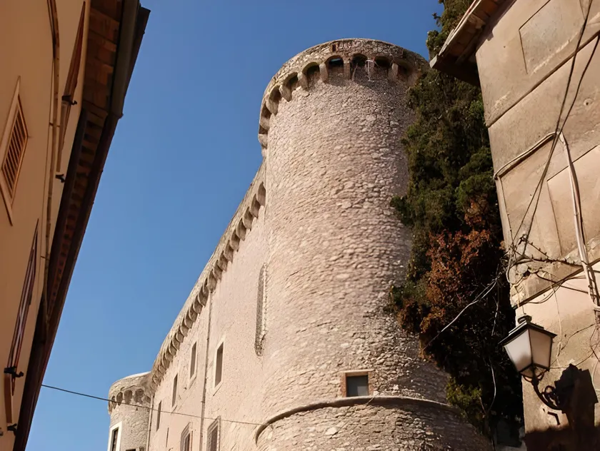 Palazzetto Leonardi - Image 1