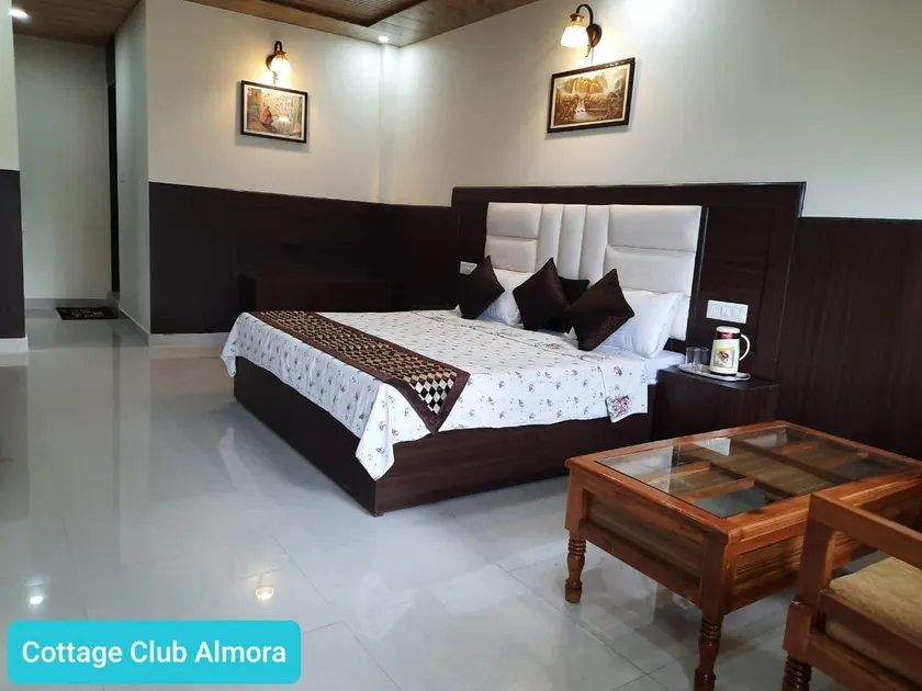 Cottage Club Inn - Image 1
