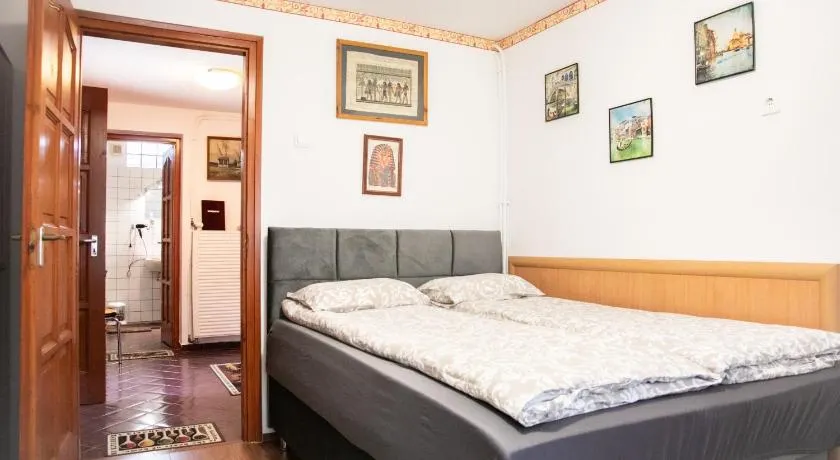 Tip-Top Apartman Ház - Image 1