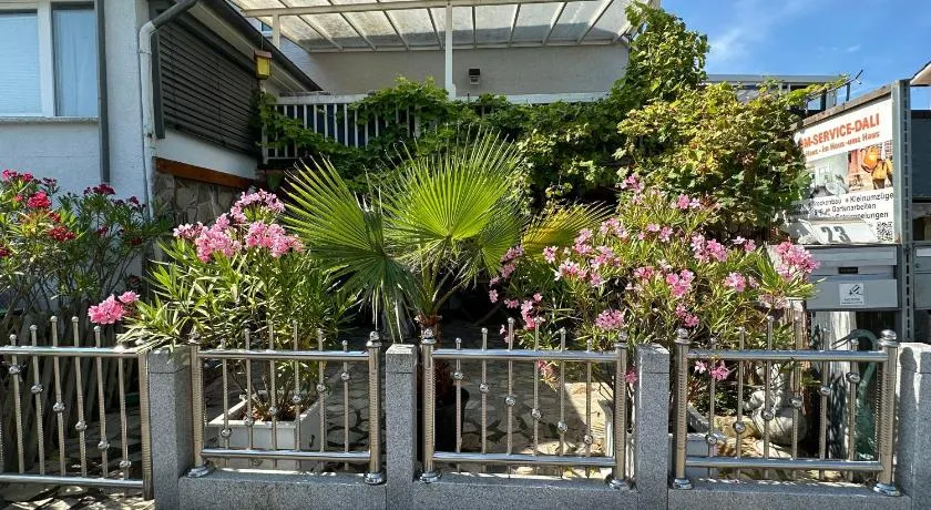 Apartamento \"Ilha Reichenau\" com Terraço Privado e Wi-Fi - Image 1