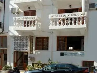 Mavroforos Hotel - Image 1