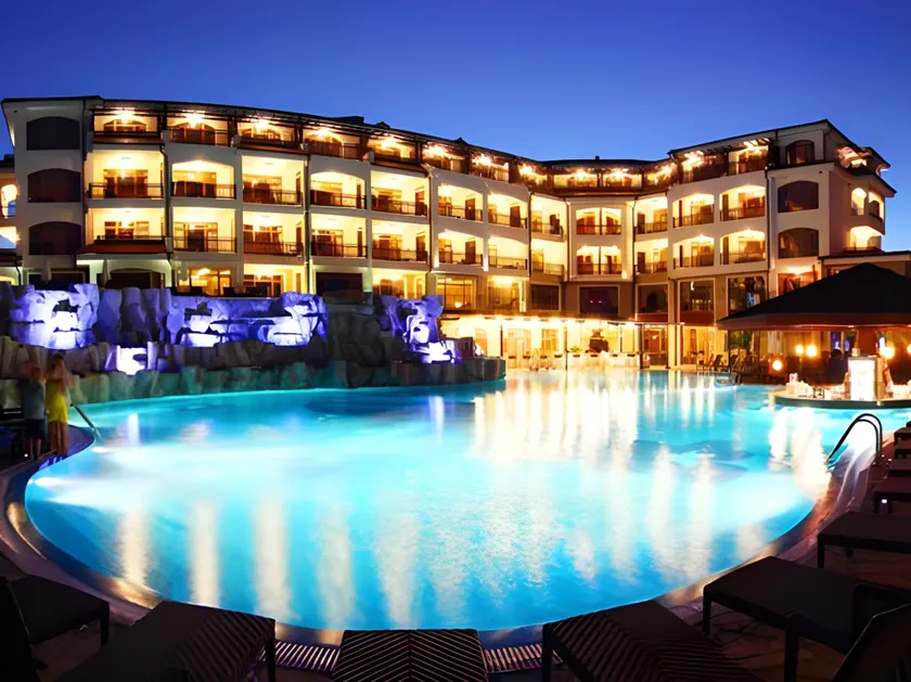 Vineyards Hotel & Spa - Image 1