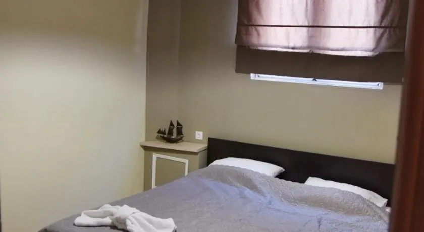 Elegant Home - Image 1