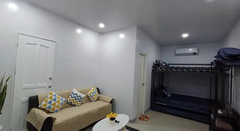 Jen's Hilltop Short-Term Rentals - Image 1