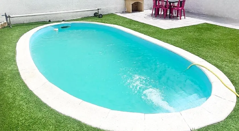 Location maison avec piscine privée. - Image 1