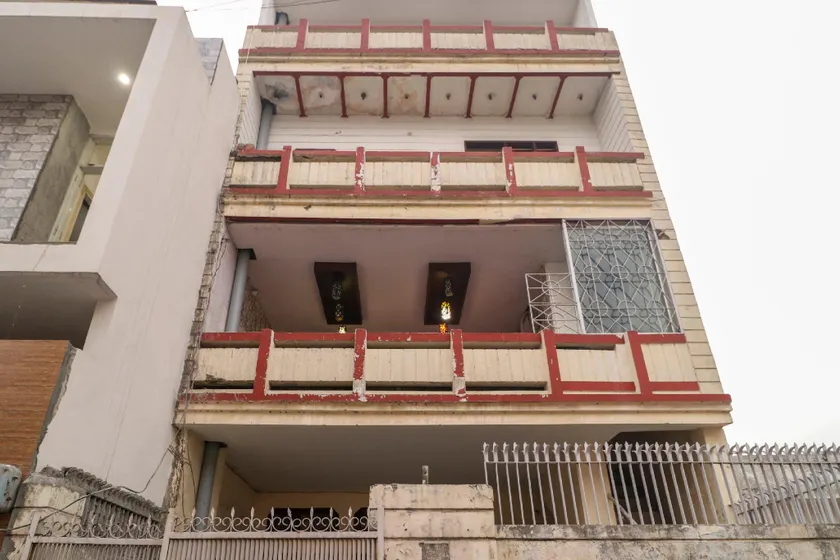 Hotel O Sky Garden - Image 1