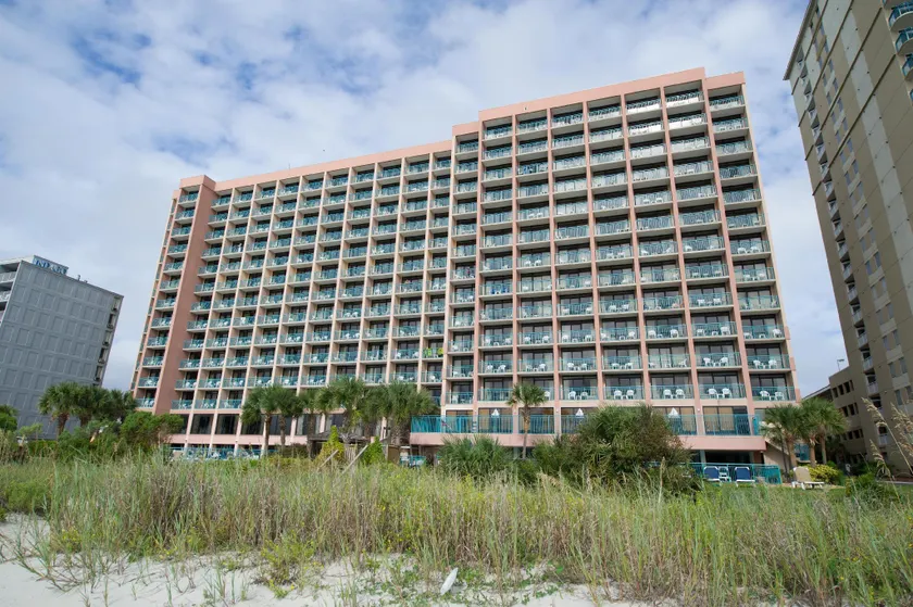 Sand Castle Resort by Patton Hospitality - Image 1