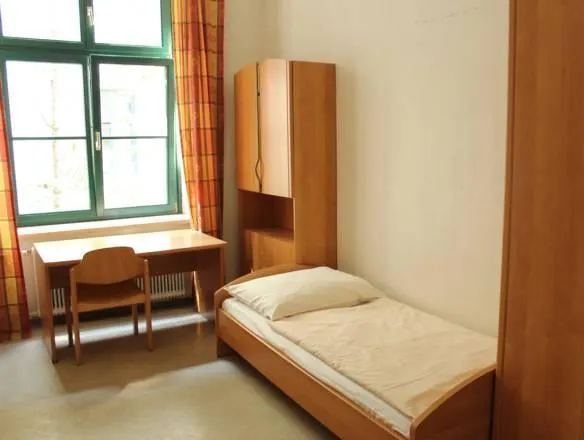 Chambre chez l'habitant avec jardin et barbecue - Image 1