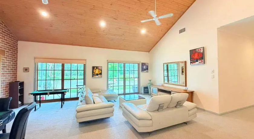 1BR Near Bus Stop with Pool & Farm Views - Image 1