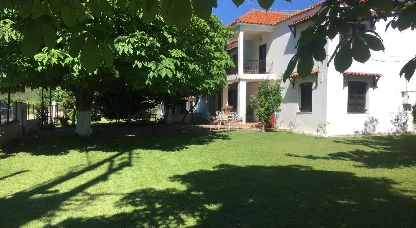 Sarakinas Farm House - Image 1