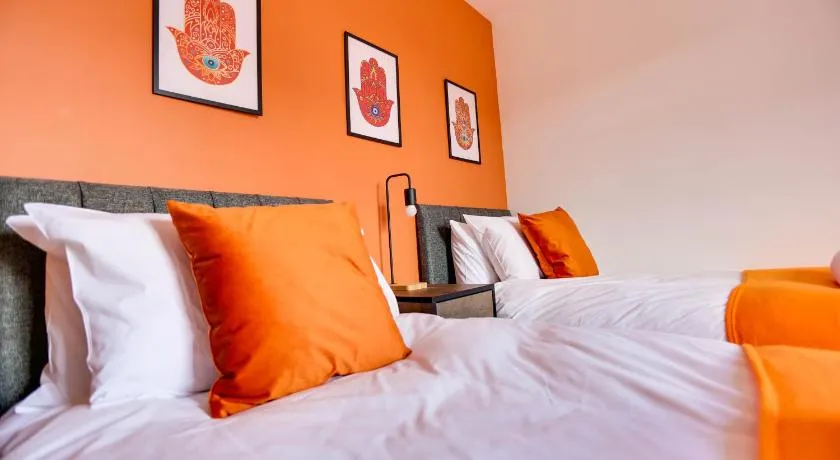 STALDON COURT - Open Plan Apartment, High Speed Wi-Fi, Free Parking - Image 1
