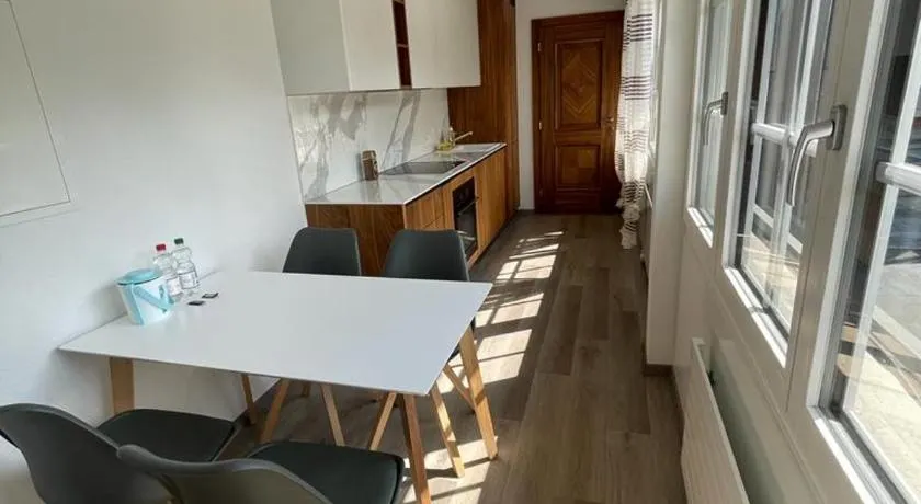 Moderne einzigartige Wohnung in Altdorf - Image 1