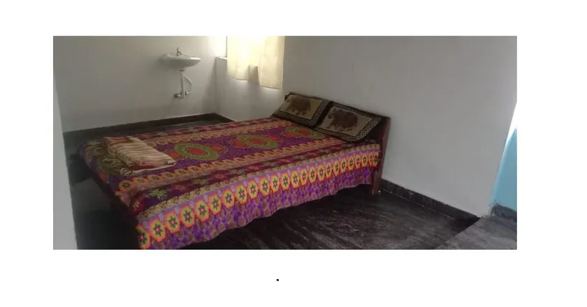 Six Face Guest House - Image 1