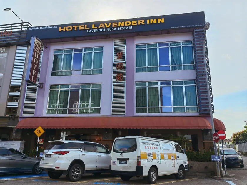 Lavender Inn Nusa Bestari - Image 1