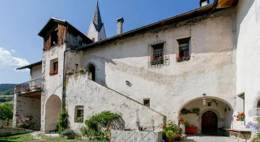 Schloss Gravetsch - Image 1