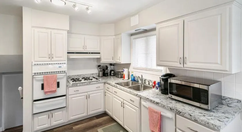 Quiet and Spacious 4BR Family Home Near Naval Base - Image 1
