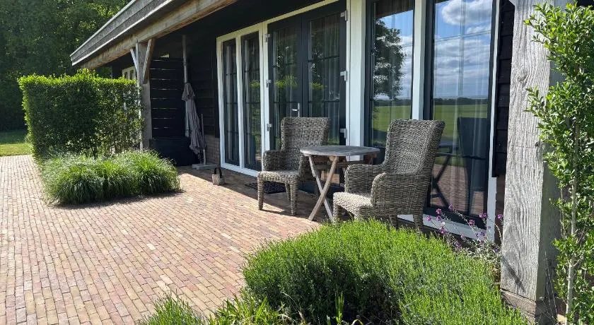 Hof Van Lenthe - Image 1
