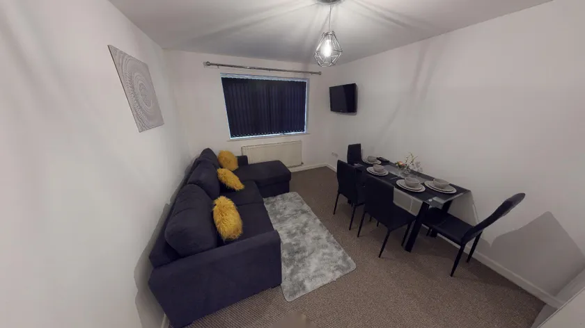 Serviced Apartment Worcester - Image 1