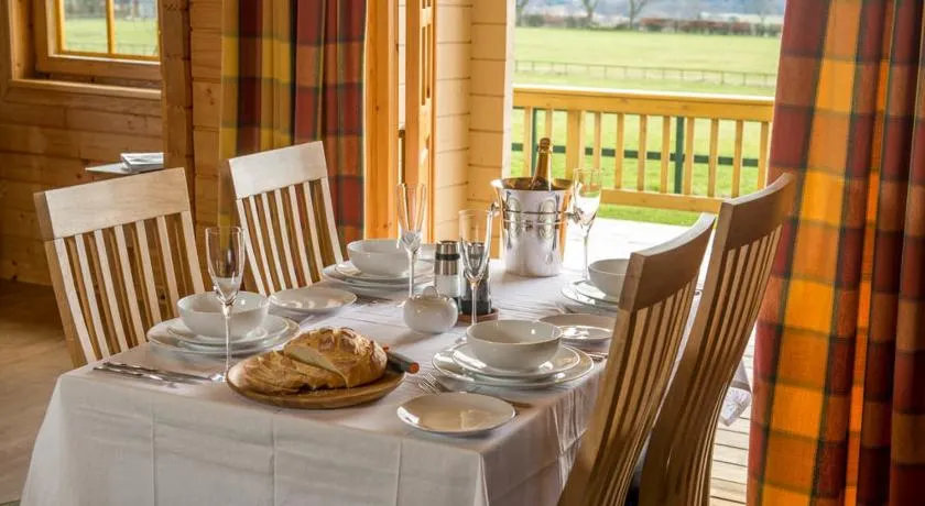 Stable Lodge - Image 1